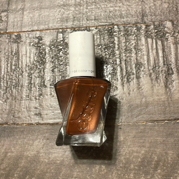 Essie Other - 🐣Essie Gel Couture Nail Polish
